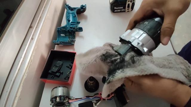 Disassemble Driver Drill DDF481 смотреть онлайн