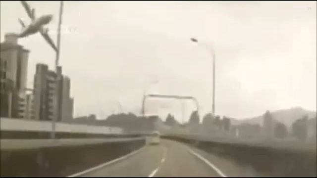 крушение Atr_72 - в Тайбэе