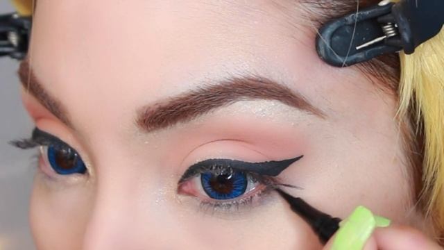 Sailor Moon and Queen Serenity Makeup Tutorial | 2 Makeup Looks смотреть онлайн