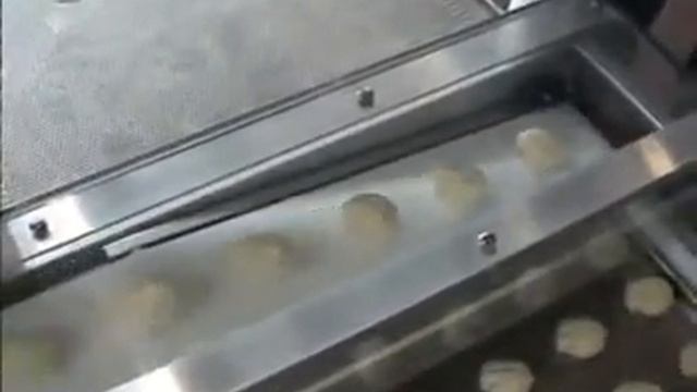 Отсадка пряника ,раскладчик на поддон и конвейерную печь смотреть онлайн