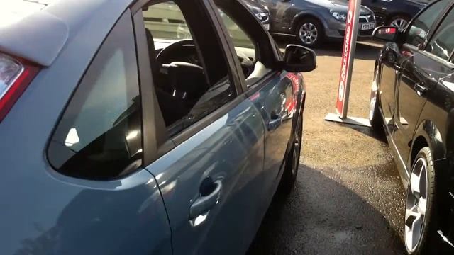 FORD FOCUS 1.6 ZETEC 5DR BLUE смотреть онлайн