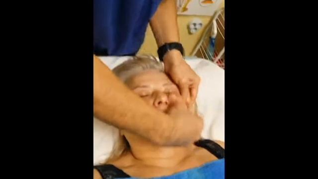 Подмладяване. Омоложение. Пациентке 63 года После 10 сеансов минус 15 лет смотреть онлайн