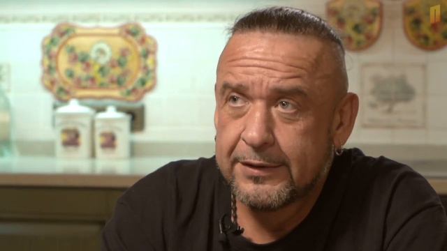 МОЕ ВЫСТУПЛЕНИЕ С ПОПЕРЕЧНЫМ И РОМАН С ТРАНСВЕСТИТАМИ смотреть онлайн