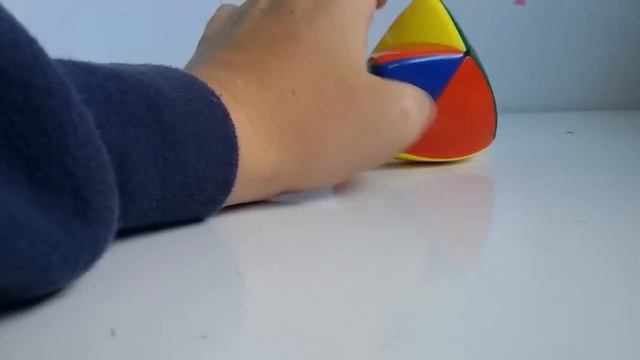How to solve a Pyramorphix смотреть онлайн