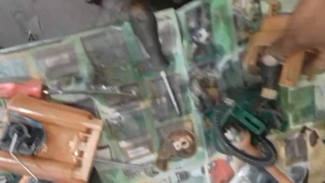 trocando a bomba eletrica de combustível do Renault Clio смотреть онлайн