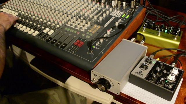 Jah Is Calling Dub смотреть онлайн