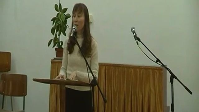 Стих "Посмотрим на того, кто жил здесь на земле" (Лена Тричева) смотреть онлайн