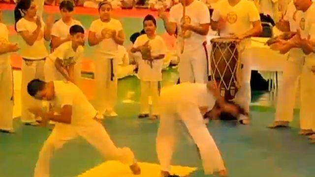 Capoeira Porto da Barra Doble Dragón D&D смотреть онлайн