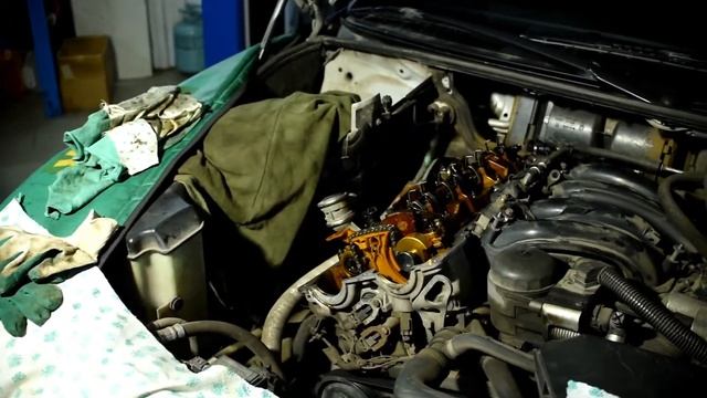 Замена сальников клапанов на двигателе BMW N42 N46. смотреть онлайн