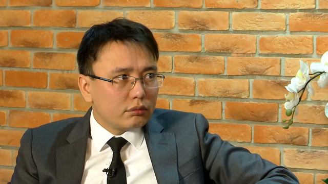Интервью с Алмасом Абдыгаппаровым смотреть онлайн