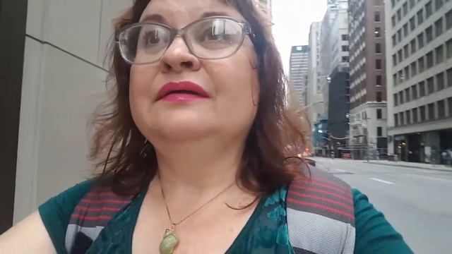 I AM WALKING DOWN THE STREET WITH MUSIC .LAST YEAR,OCTOBER.WARM.HEART OF DOWNTOWN TORONTO.LAST YEAR смотреть онлайн