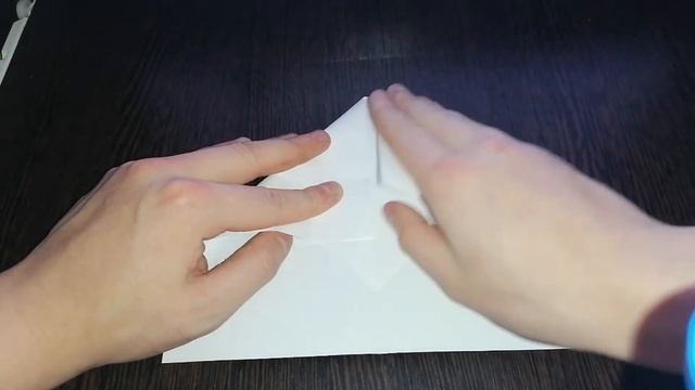 Как сделать самолет из бумаги который летает. Оригами самолет своими руками поделки! смотреть онлайн
