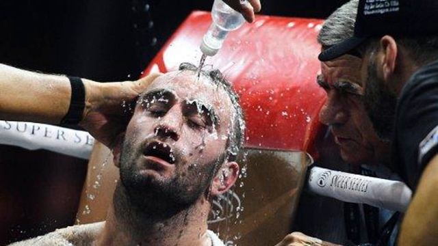 Мурат Гассиев: Почему перешел в тяжелый вес? Просто покушать люблю смотреть онлайн