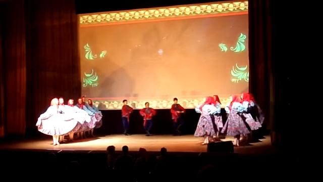 Ансамбль "Бусинка", танец "Тапатуха" смотреть онлайн