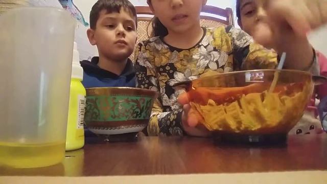 Лизун с клея ПВА-М смотреть онлайн