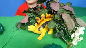 ДИНОЗАВРЫ  Сказка про Динозавров Тираннозавр и Три Динозавра Детское Видео про Динозавров для Детей