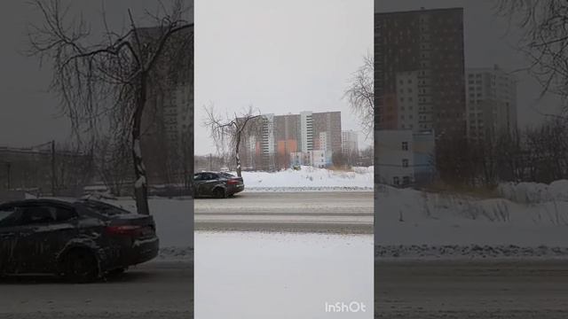 1 апреля, погода шутит. Прогулка по городу смотреть онлайн