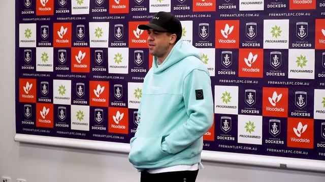 Hilly hangs up the boots смотреть онлайн