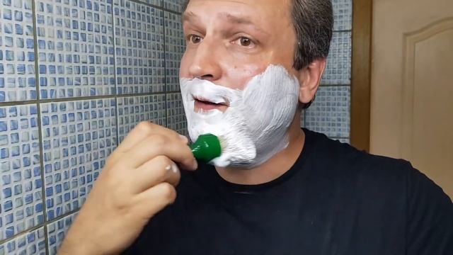 БРИТЬЁ! Dscosmetic, RazoRock Baby Smooth, Proraso, Weleda, Gillette Platinum смотреть онлайн
