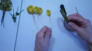 Розы из бисера.Букет роз из бисера рубка.