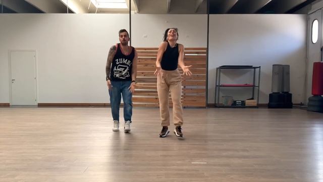Yo no te olvido | Cali Y el Dandee - Luis Fonsi | Zumba Fitness® | Flamenco | Choreo by M2'S DANCE смотреть онлайн
