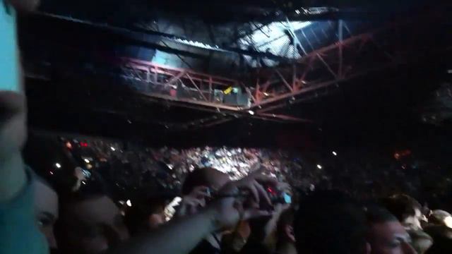 Calvin Harris in Birmingham2 смотреть онлайн