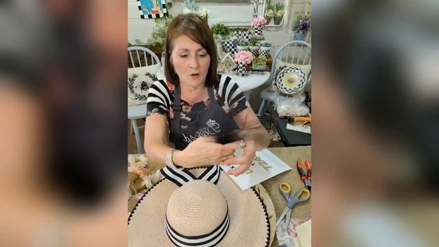 DIY Kentucky Derby Hat with flowers, Feathers and Bling смотреть онлайн