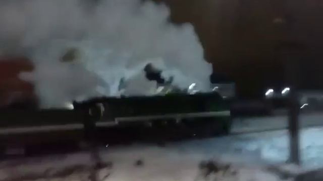 Паровоз с пассажирским поездом смотреть онлайн
