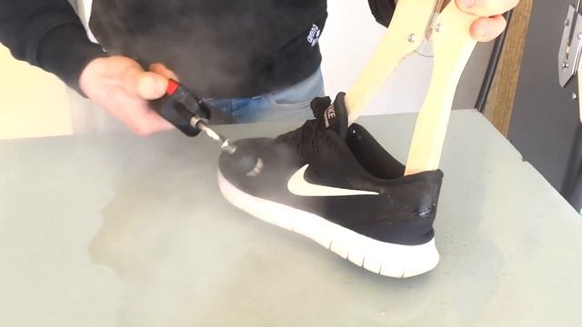 Come pulire le scarpe Nike смотреть онлайн