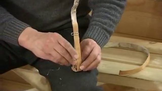 Плетение из бересты мяч, солонка, шаркунок. часть 3 смотреть онлайн