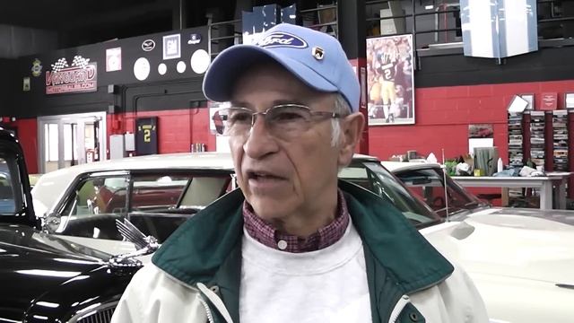 Vintage Motors USA Car Club Visits Vanguard Motor Sales смотреть онлайн