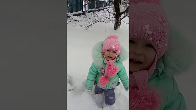 Ты туда не ходи, ты сюда ходи. А то снег в башка попадёт. смотреть онлайн
