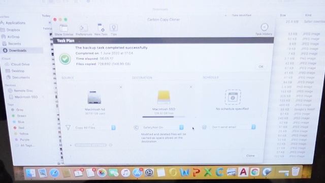 HUGE upgrade for MacBook Pro 2012 using THIS! SSD upgrade смотреть онлайн