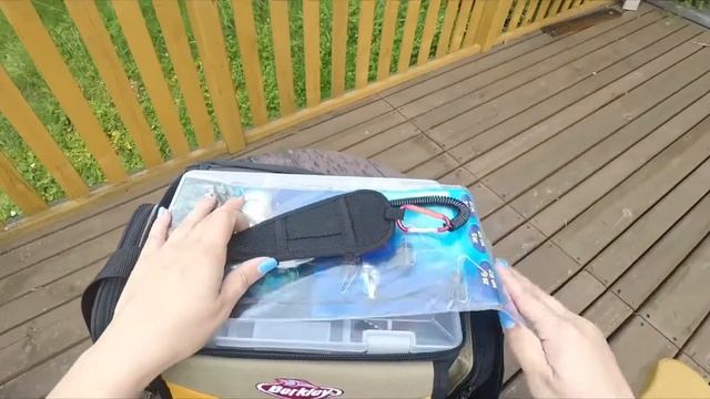 Обзор подарка - рыболовной сумки. Review of my present - fishing bag смотреть онлайн