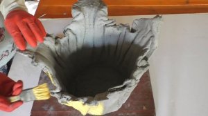 Вазон из тряпки и цемента