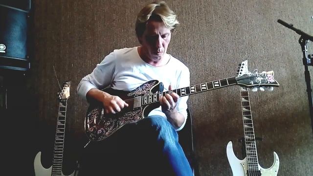 Гаммы.Мажорная и минорная. гаммы на гитаре ... всем надо играть гаммы! смотреть онлайн