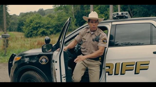 Невидимые AUDI RS Q8 (фантастический сериал "Периферийные устройства/The Peripheral", 2022) смотреть онлайн