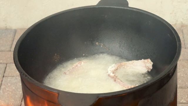 ЖАРЕНАЯ РЫБА [КАРП] В КАЗАНЕ ПО УЗБЕКСКИ ОТ РУБЕНА 4K ENG SUB смотреть онлайн