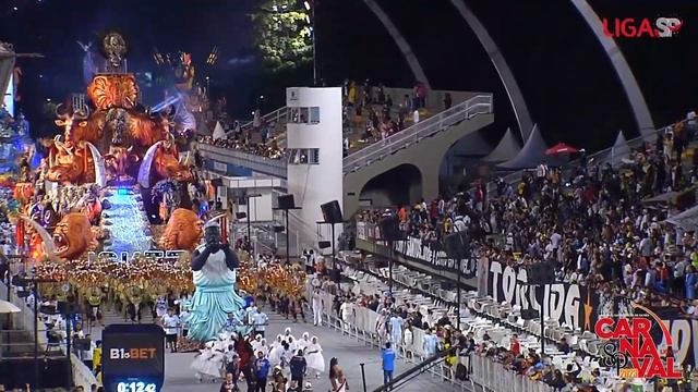 Desfile Torcida Jovem do Santos carnaval 2023 - Melhores momentos da transmissão da Liga смотреть онлайн