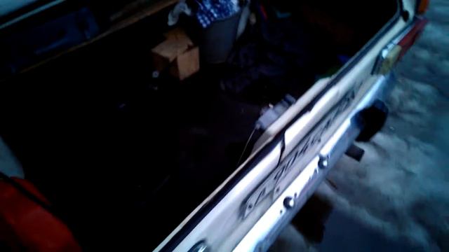 Москвич ИЖ-412 после сверки номеров перед самым Новым годом смотреть онлайн