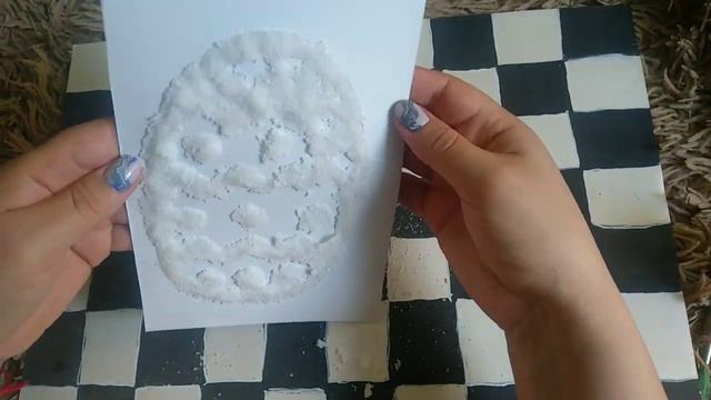 Раскрашивание пасхального яйца при помощи соли и акварельной краски смотреть онлайн