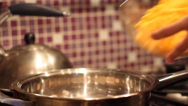 Тыквенный крем-суп на хэллоуин