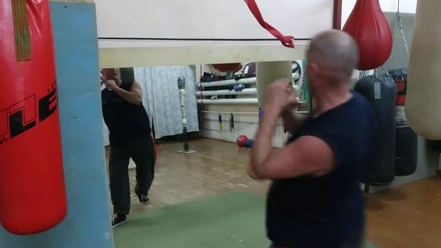 Самодельный тренажер на точность ударов/homemade trainer for precision punches смотреть онлайн
