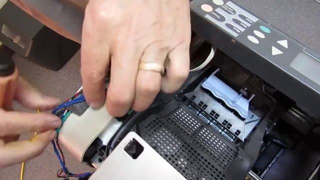 HP Designjet 500/800 System Error 22:10 Repair смотреть онлайн