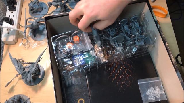 Dark Souls Board Game Unboxing and Miniatures Comparison смотреть онлайн