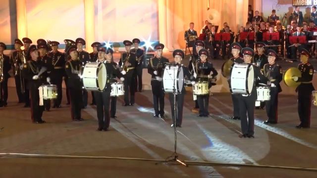 БАРАБАНЩИКИ В ОРКЕСТРЕ ЛУЧШЕ ВСЕХ! смотреть онлайн