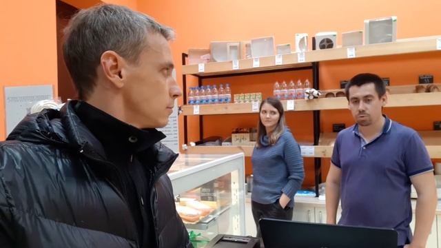 Ежовы пироги. Здесь можно без паспорта ;) смотреть онлайн