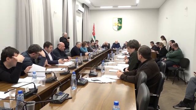 Как проголосовали абхазские сепаратисты за передачу в собственность России госдачи в Пицунде смотреть онлайн
