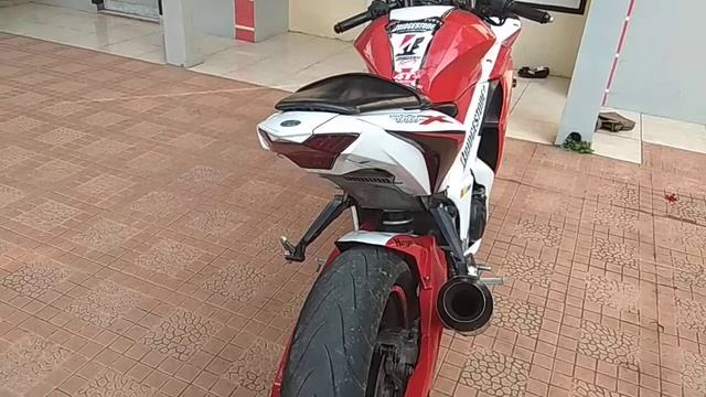 R25 YZF MERAH PUTIH смотреть онлайн