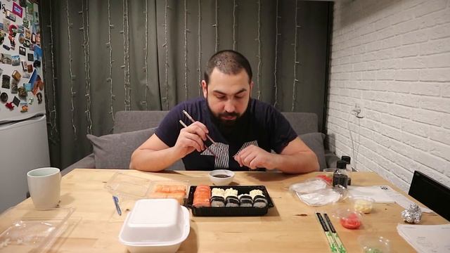 #НЕГОТОВИМ. Сакура суши. Твердая пятюня. Обзор доставки еды смотреть онлайн